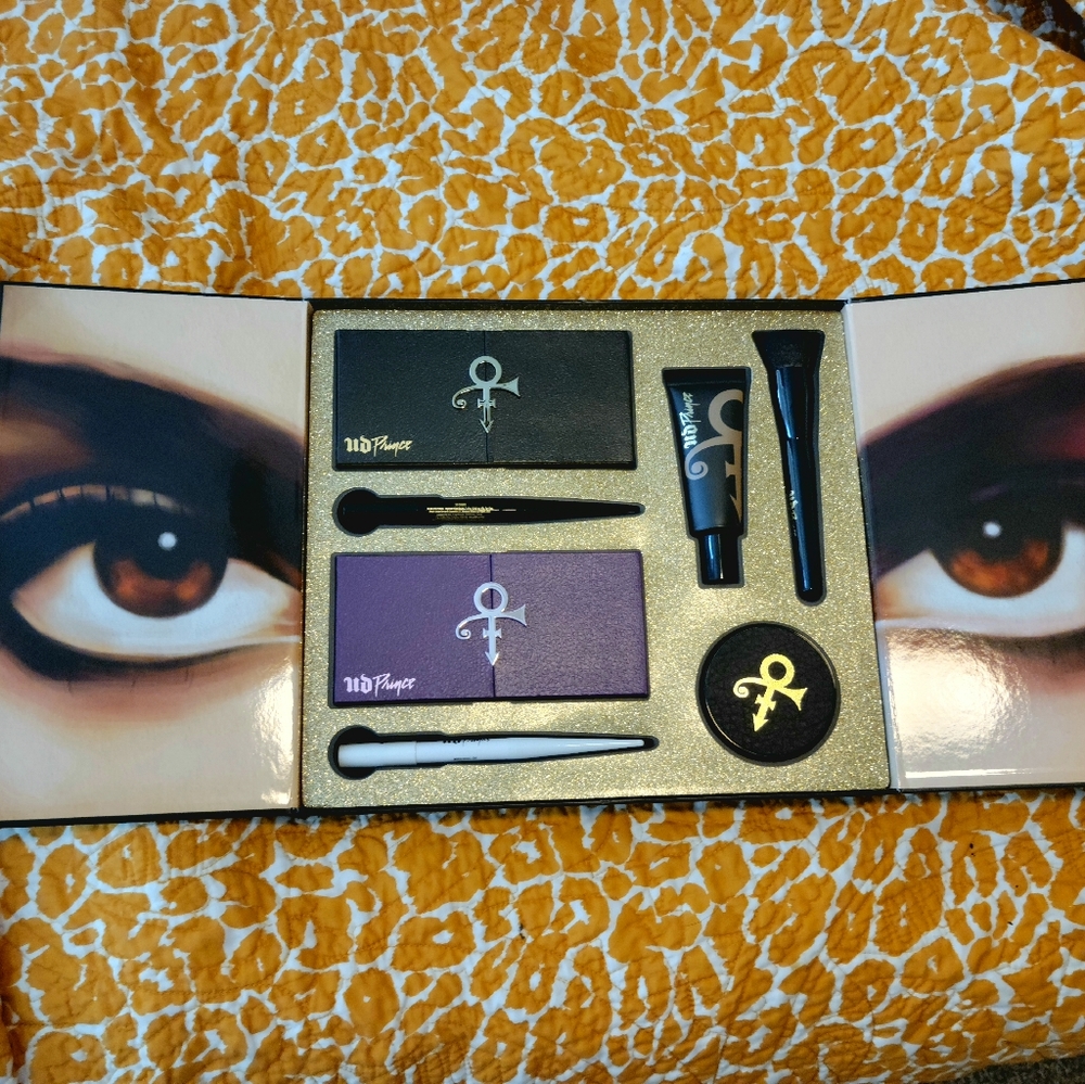 Urban Decay X Prince Collectors Edition vault